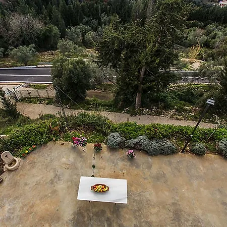 Villa Skyfall