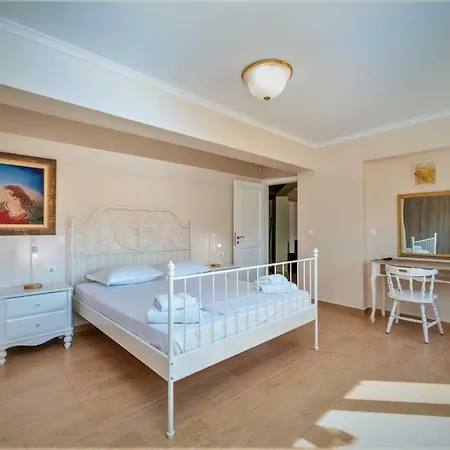 Skyfall Lygia (Lefkada)