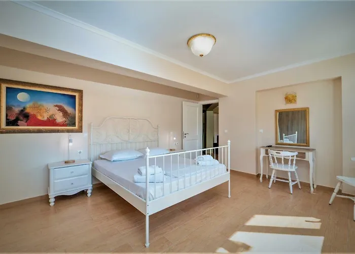 Skyfall Lygia (Lefkada)