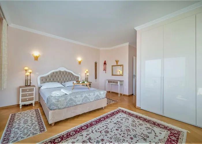 Skyfall Lygia (Lefkada)